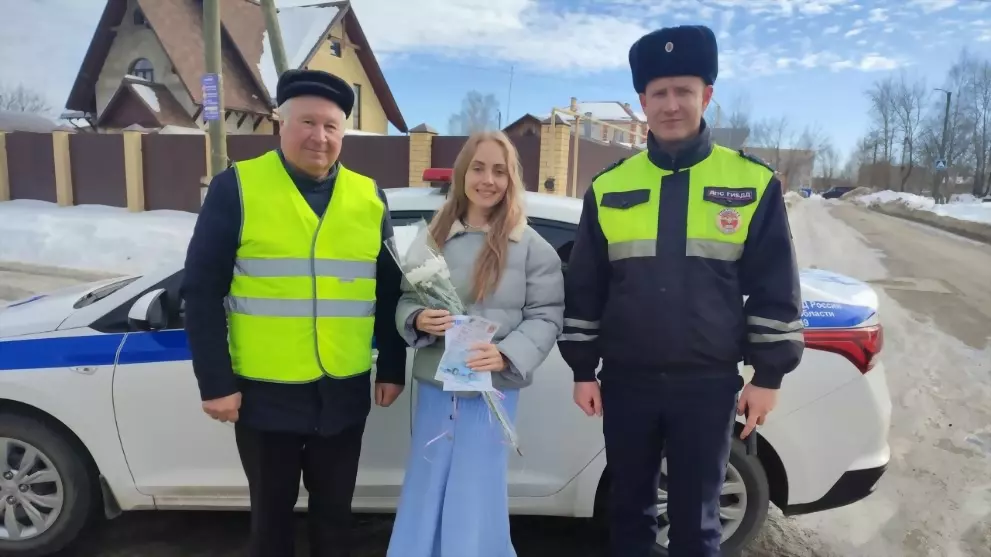 Госавтоинспекторы и...