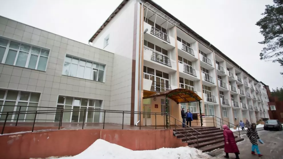 111 врачей повысили...