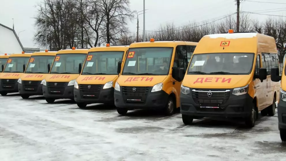 22 школьных автобуса...