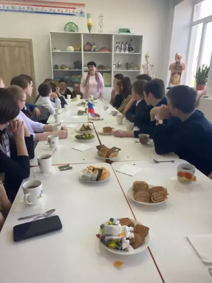 В Добрятинской школе...