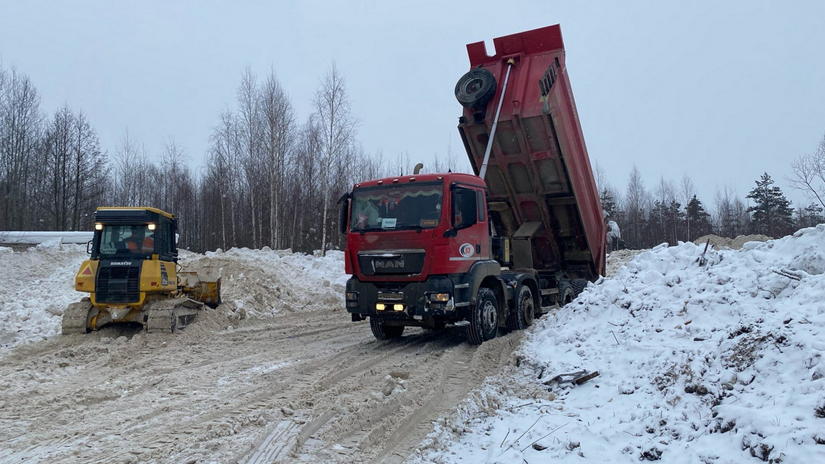 Глава города Алексей Соколов дал поручение в кратчайшие сроки убрать снег с городских улиц
