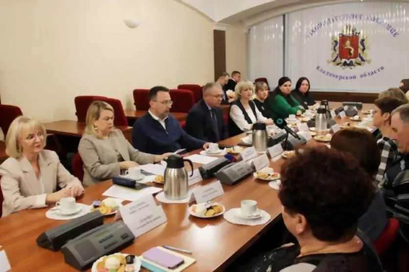 Комитету семей воино...