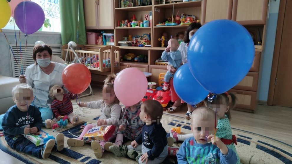 Славится край родной...