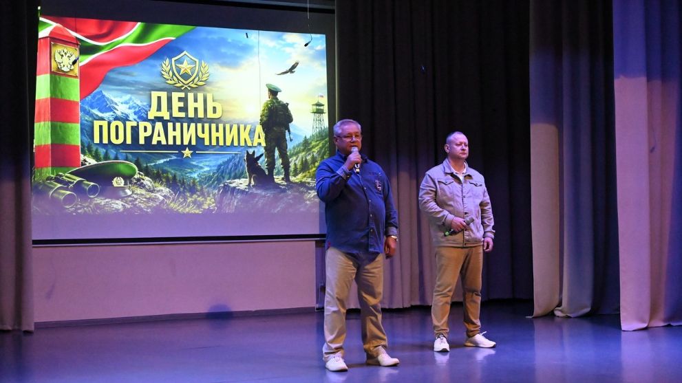 В посёлке Золотково...