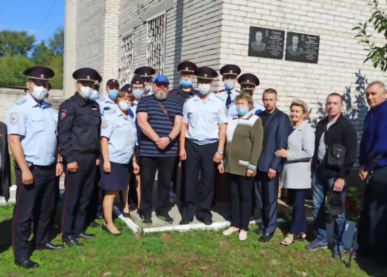 Полицейские, ветеран...