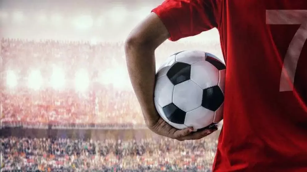 Летний чемпионат города по футболу, посвященный памяти Кочеляева Э.Г.