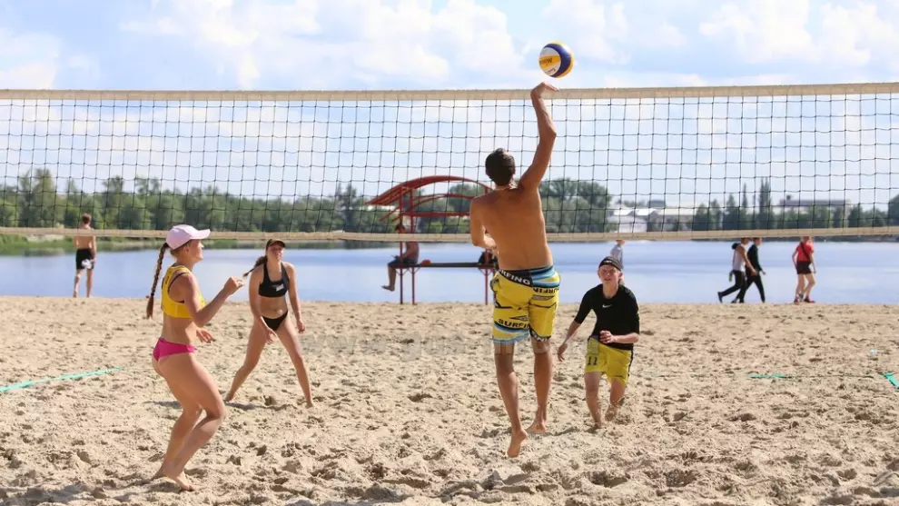 Открытый Кубок города по пляжному волейболу среди детских и молодёжных команд