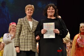 DSC_ .23 19-11-053.jpg