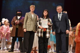 DSC_ .23 19-18-19.jpg