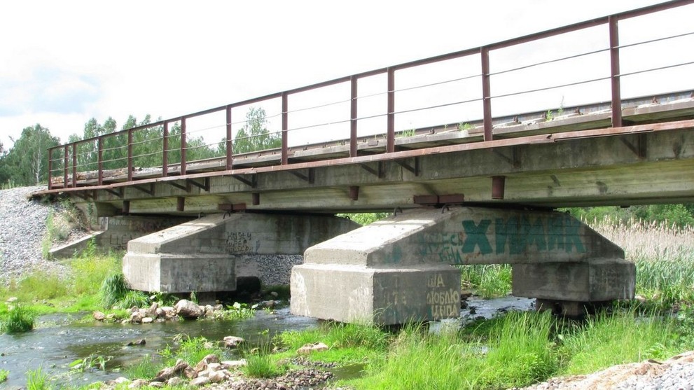 Железнодорожный мост через речку Смоляная