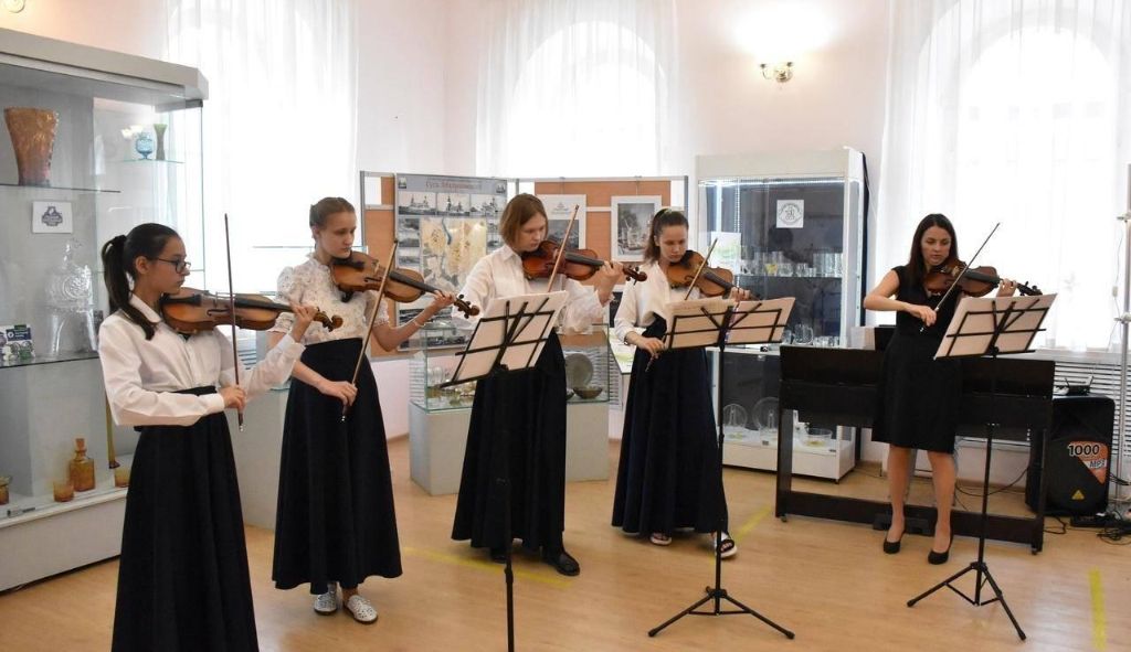 Выставка «Все грани прекрасного»;